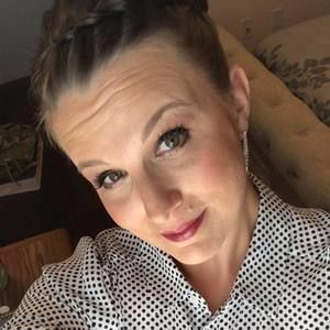 Meet your Posher, Afton